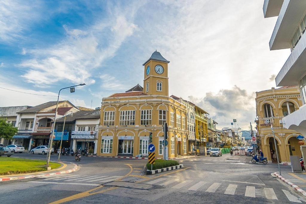 B2 Phuket Premier Hotel Patong Exterior photo